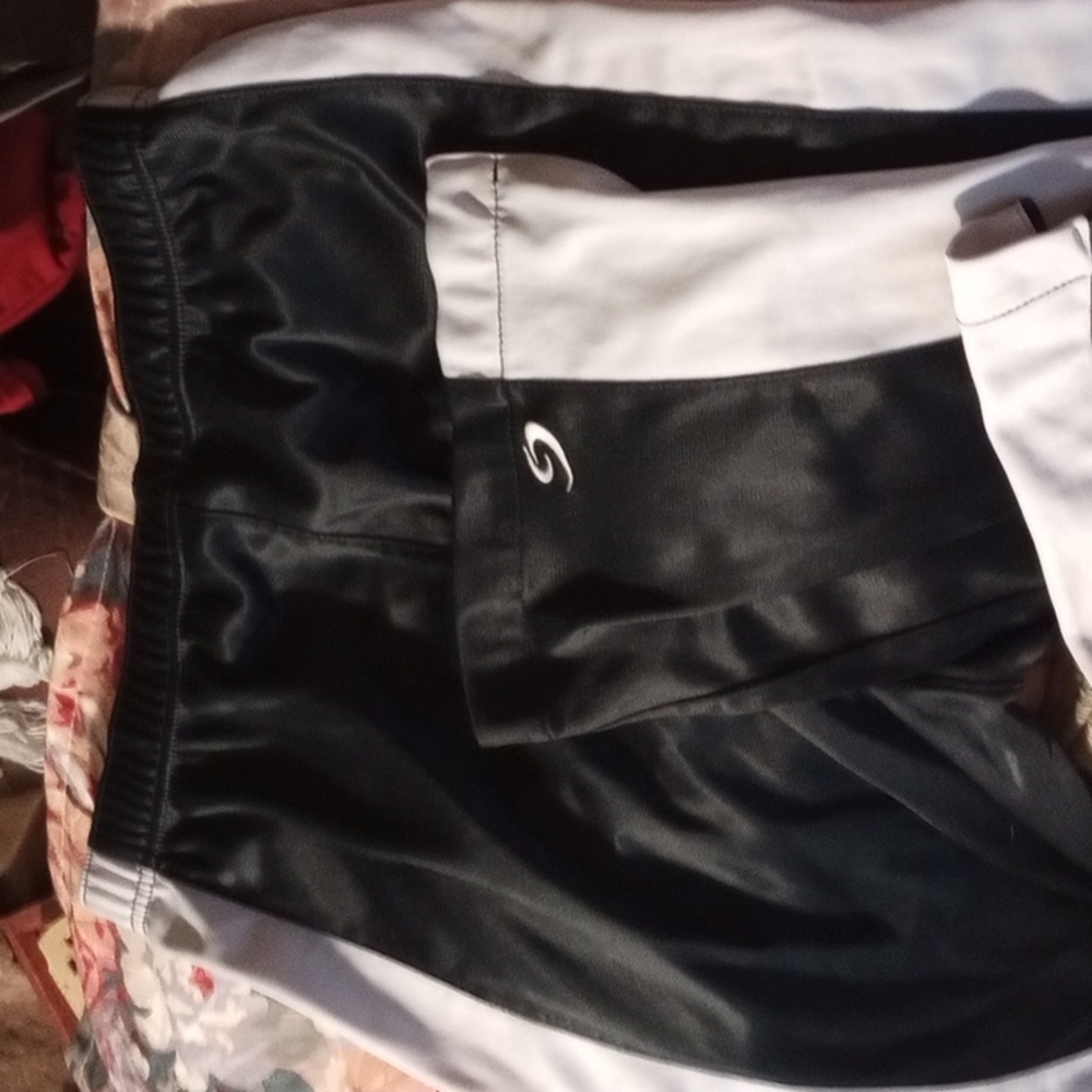 L youth GTM black with white Pants